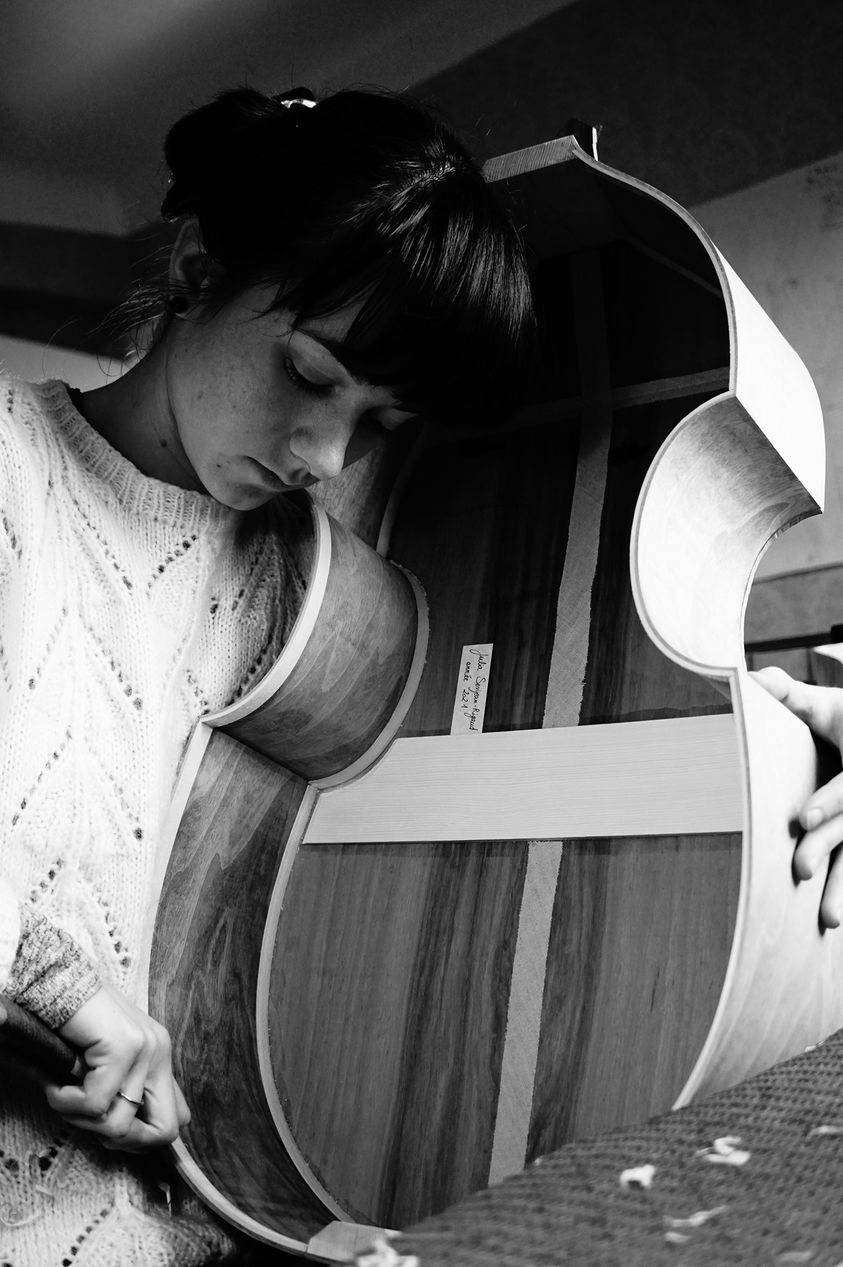 Julia Seanjean-Rigaud luthière